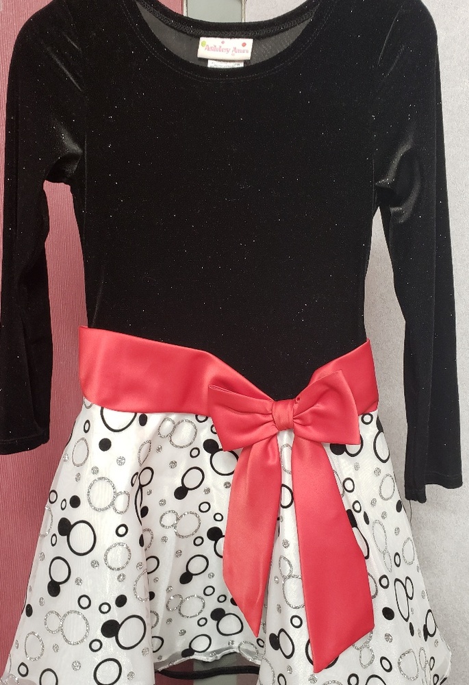 Girl's Velvet & Chiffon Party Dress (Size 7)